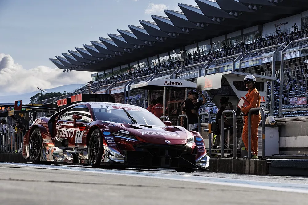 #17 Astemo NSX-GT