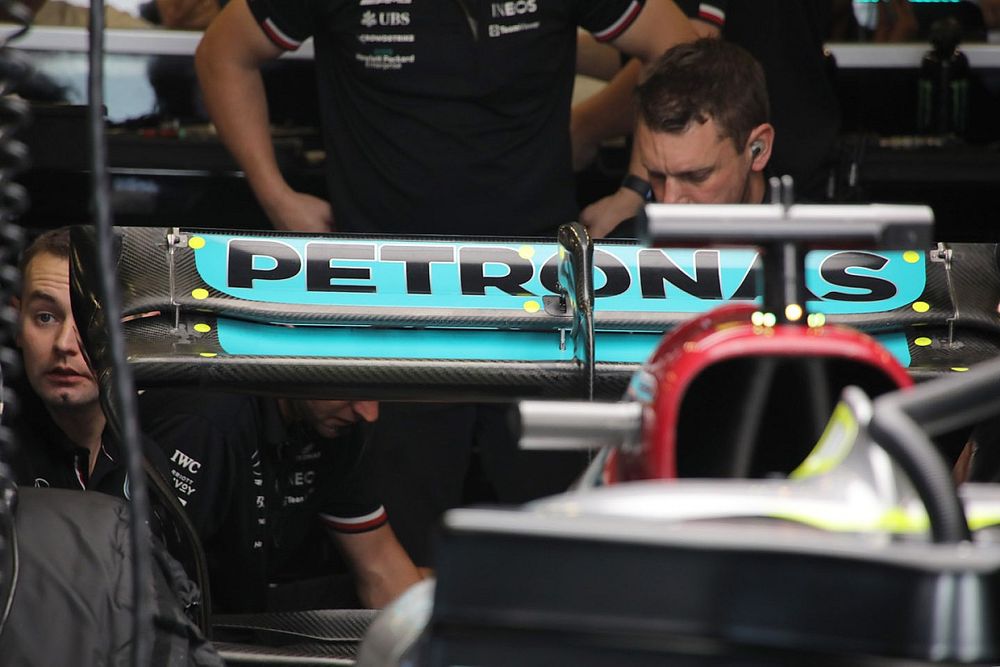 Mercedes W13 rear wing detail