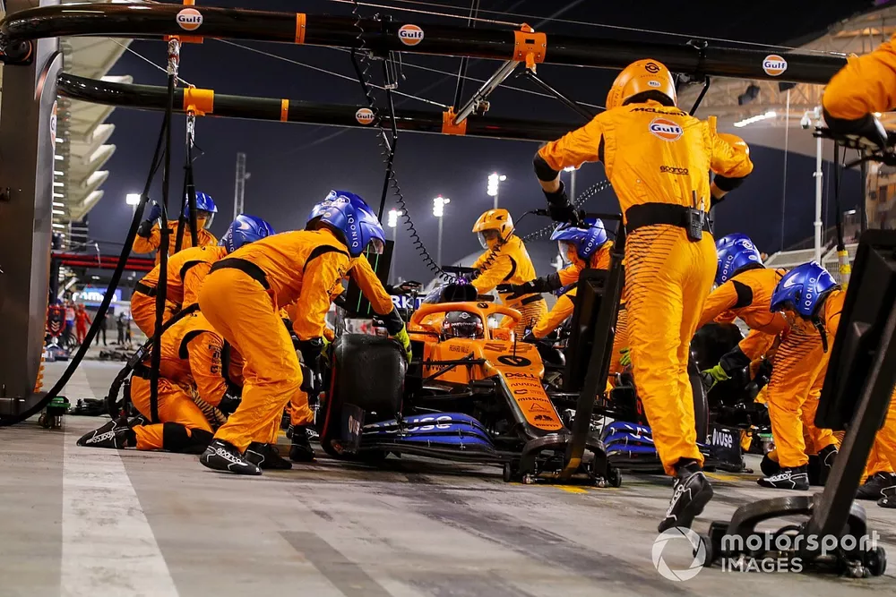 Carlos Sainz Jr., McLaren MCL35