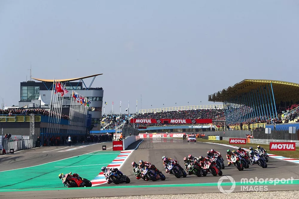 Le d&eacute;part de la course