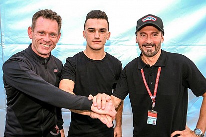 Max Biaggi luncurkan tim balap Moto3