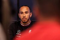 Szalone plotki o kontrakcie Hamiltona