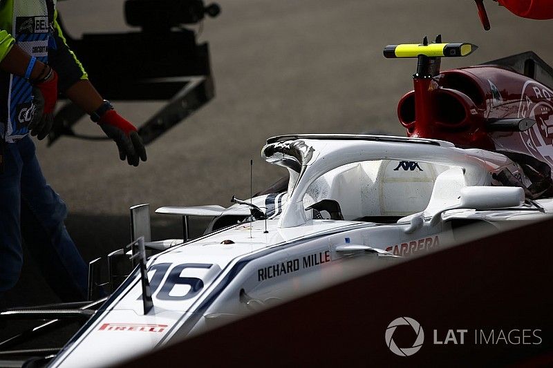 Los comisarios retiran el coche da&ntilde;ado de Charles Leclerc, Sauber C37
