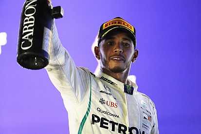 Hamilton: Vettel rám gondol napközben? Én nem gondolok rá