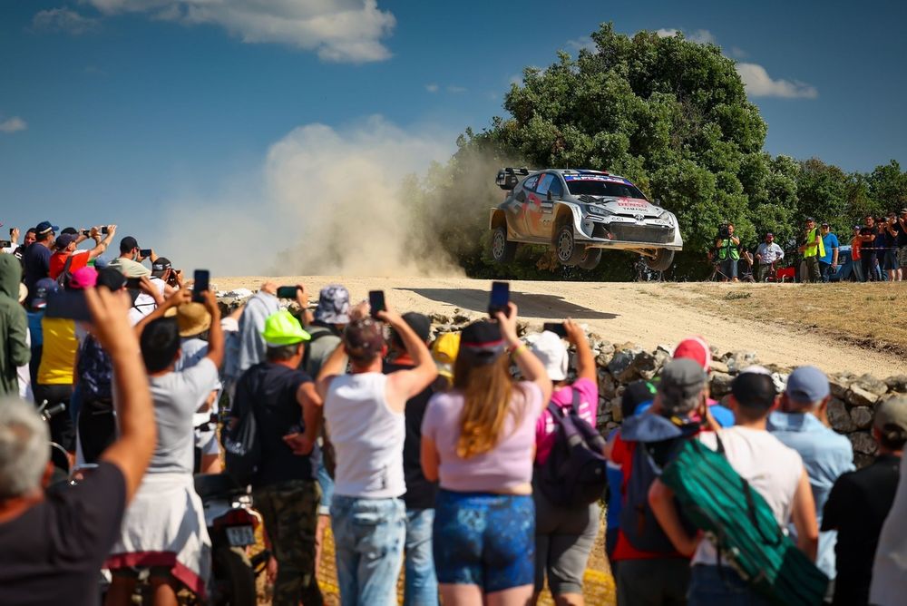 S&eacute;bastien Ogier, Vincent Landais, Toyota Gazoo Racing WRT Toyota GR Yaris Rally1