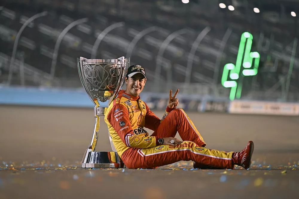 Joey Logano, Team Penske, Shell Pennzoil Ford Mustang celebrates his Championship 