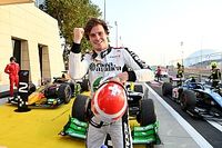 Prawie 100 wyścigów czekania na triumf