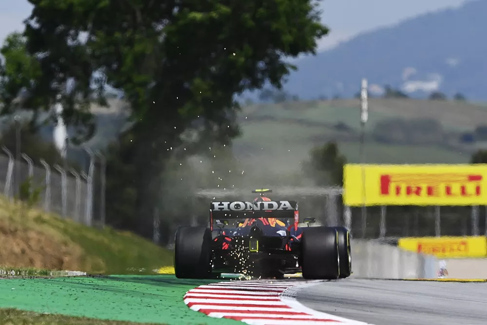 Sergio P&eacute;rez, Red Bull Racing RB16B