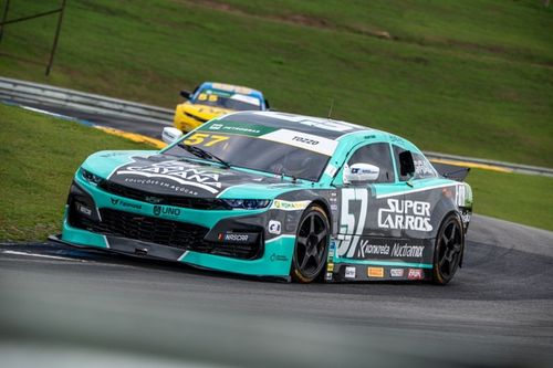 NASCAR Brasil: Felipinho Tozzo lidera primeiro treino livre da final em Interlagos