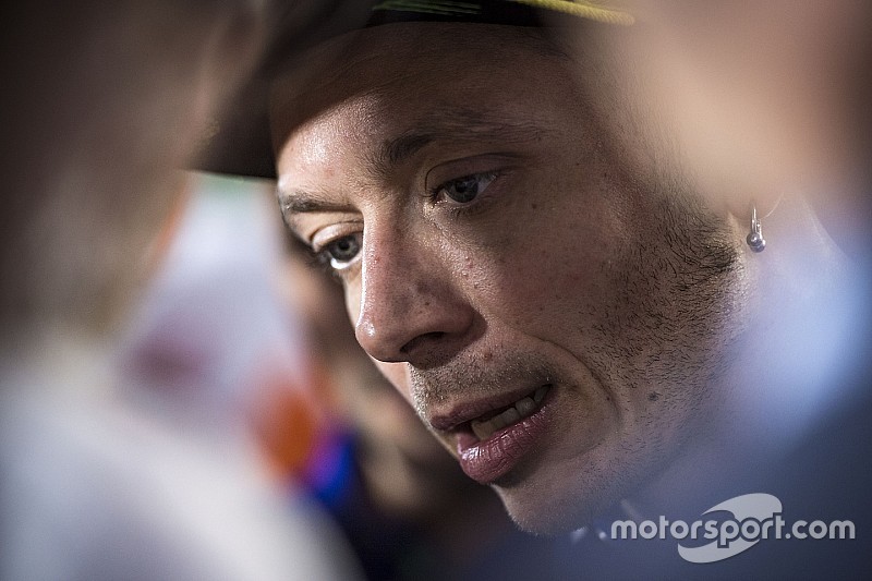 Rossi kesulitan beradaptasi dengan YZR-M1 2017