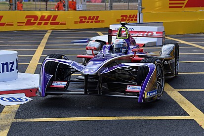 Hong Kong ePrix: İlk yarışta zafer Bird'ün oldu!