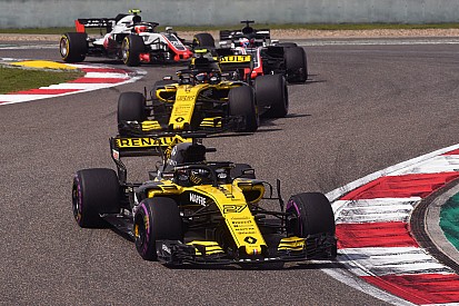 Abiteboul: "Il confronto Sainz-Verstappen mostra la forza di Hulkenberg"