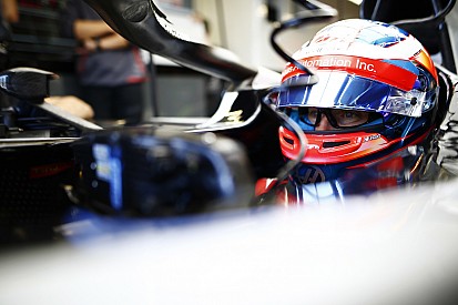 New driver’s-eye idea replaces F1 camera glasses
