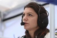 Katherine Legge podría regresar a Indy 500 con Coyne