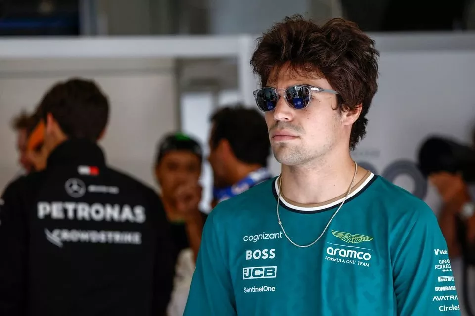 Lance Stroll, Aston Martin F1 Team, antes del desfile de pilotos 