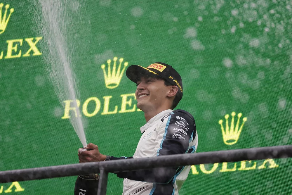 Podio: segundo lugar George Russell, Williams