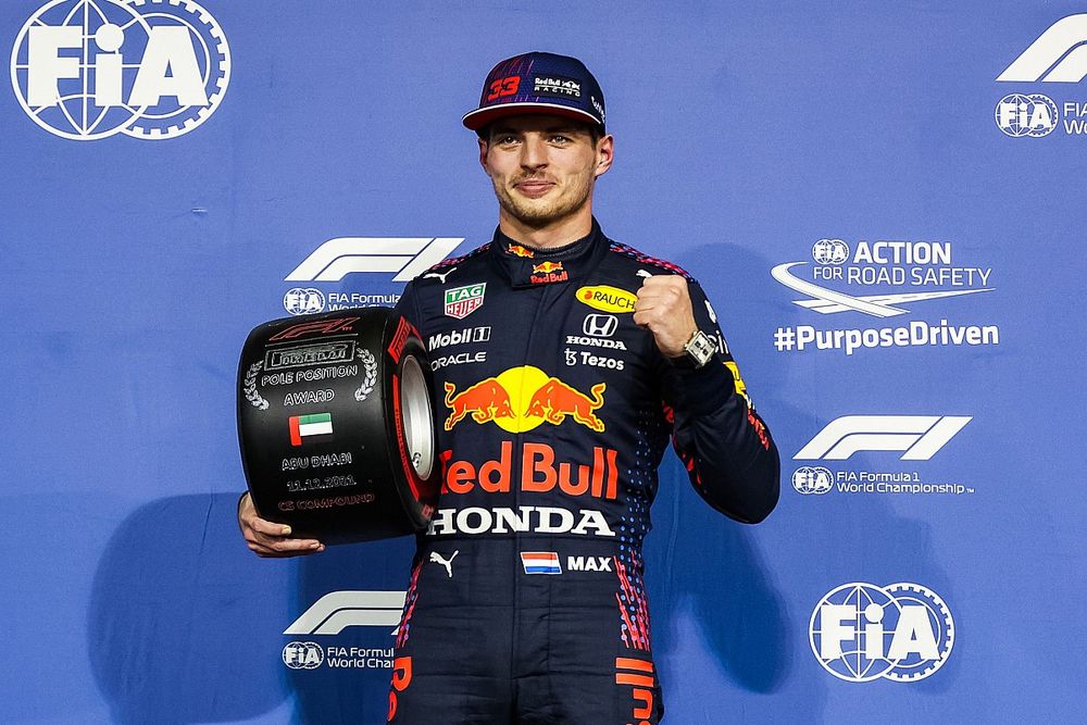Max Verstappen, Red Bull Racing, with the Pirelli Pole Position Award