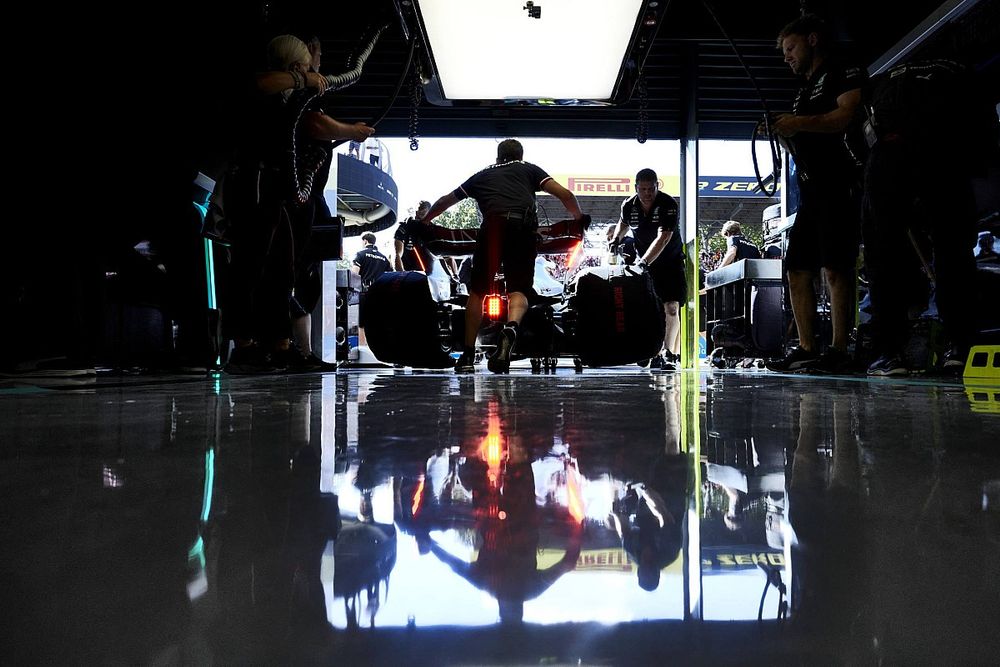 Mechanics in the Mercedes garage