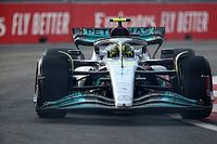 F1: Hamilton bate Verstappen no fim e lidera TL1 para o GP de Singapura