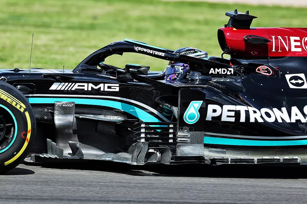 Lewis Hamilton, Mercedes W12 detail