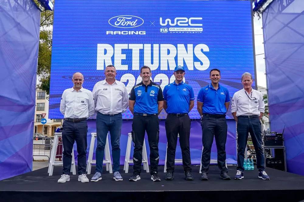 Ford comeback group photo