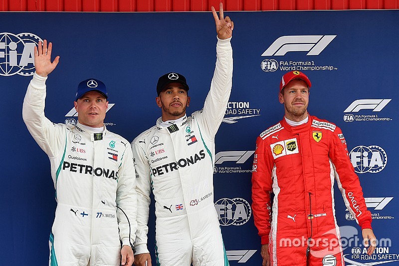 İspanya GP: Mercedes ve Hamilton üç yarış sonra pole'de!