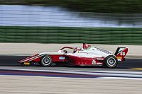 Rafael Câmara vence em Misano e assume a liderança da F4 Italiana