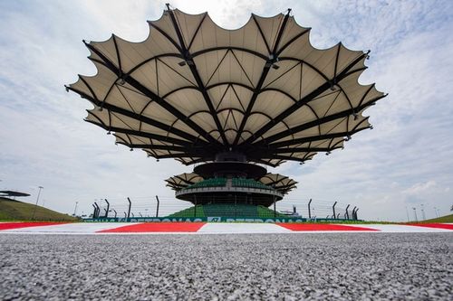 Sepang reconoce que "cometió un error dejando escapar la F1" y espera mantener MotoGP