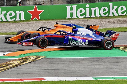 Gasly rimprovera Alonso: "Ora che lascia la F1 è più aggressivo, mi ha buttato fuori! E non gli siamo simpatici..."