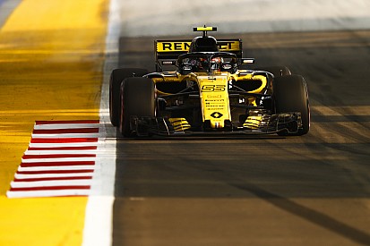 Sainz, Renault’un stratejide yanlış yöne gitmesinden korkuyor