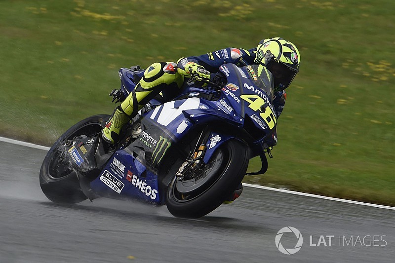 MotoGP Spielberg 2018: Feuchte Strecke, Valentino Rossi in Q1