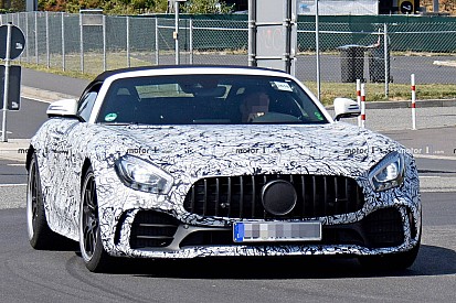 Mercedes-AMG GT R Roadster: перші шпигунські фото