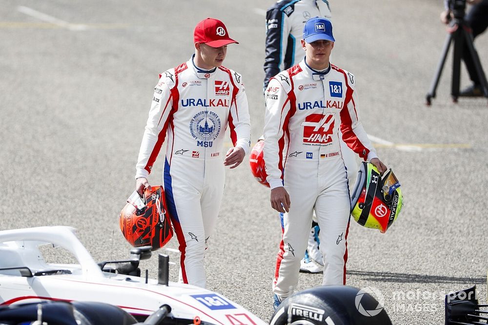 Nikita Mazepin, Haas F1 y Mick Schumacher, Haas F1
