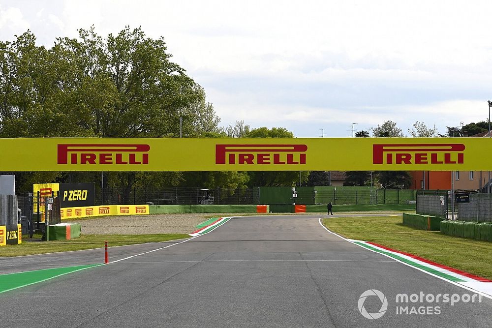 F1 Emilia Romagna GP Live Commentary and Updates - FP1 and FP2