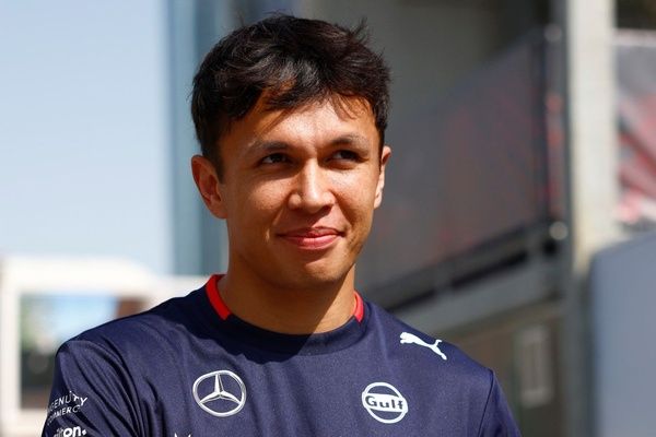 Why the pressure is heavier on Williams to deliver in Albon's second F1 century