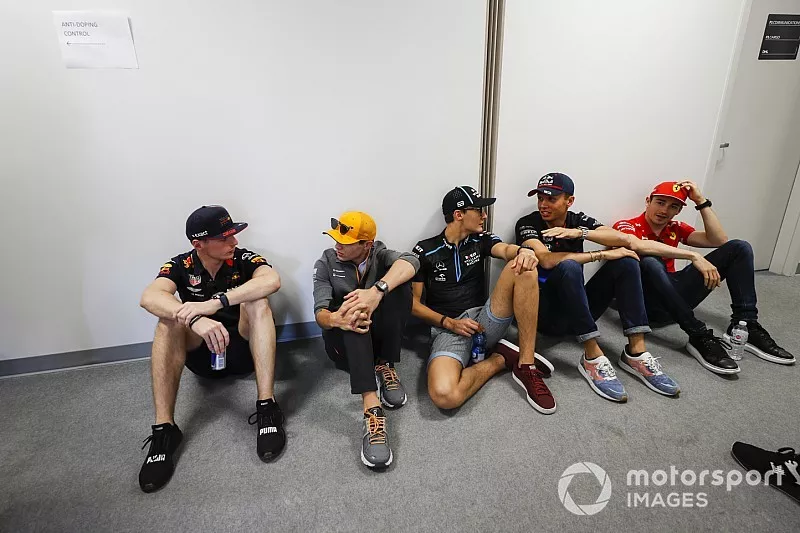 Max Verstappen, Red Bull Racing, Lando Norris, McLaren, George Russell, Williams Racing, Alexander Albon, Toro Rosso, y Charles Leclerc, Ferrari
