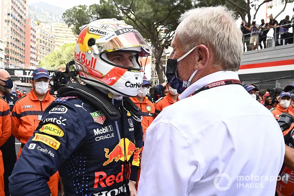 Max Verstappen, Red Bull Racing, 1st position, celebrates with Helmut Marko, Consultant, Red Bull Racing, in Parc Ferme