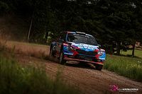 Poobijany samoch&oacute;d Grzyba