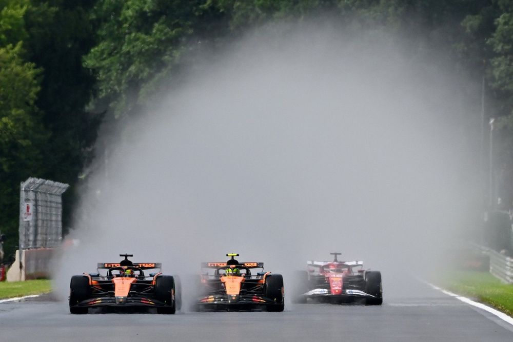 Lando Norris, McLaren, Oscar Piastri, McLaren