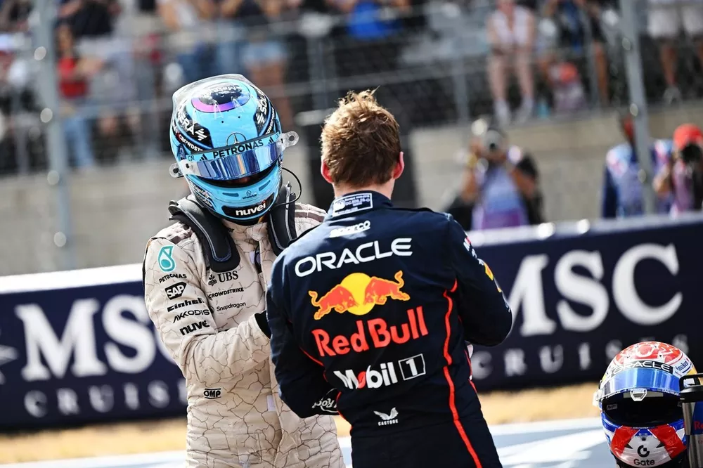 Max Verstappen, Red Bull Racing, George Russell, Mercedes