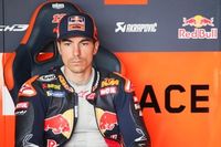Vi&ntilde;ales: "He perdido tiempo detr&aacute;s de Bagnaia y Quartararo, me alejaron de la lucha del podio"