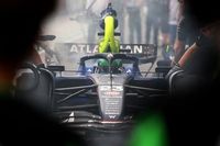 Williams revela la raz&oacute;n del incendio en el coche de Albon en Singapur