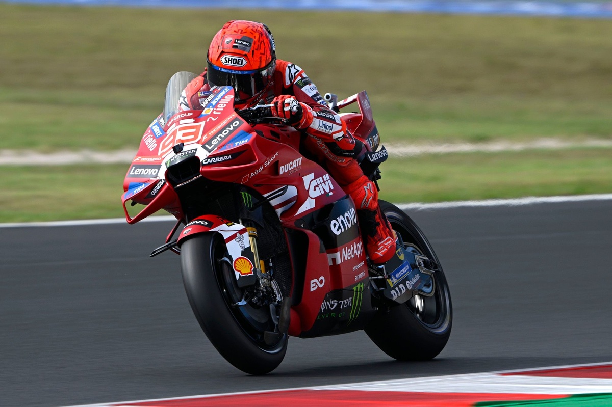 Marc Márquez domine Bezzecchi et remporte le sprint à Misano
