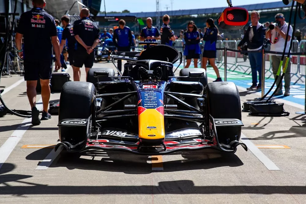Red Bull asegura a Hart y ficha a Lagrue en crucial reorganización de personal