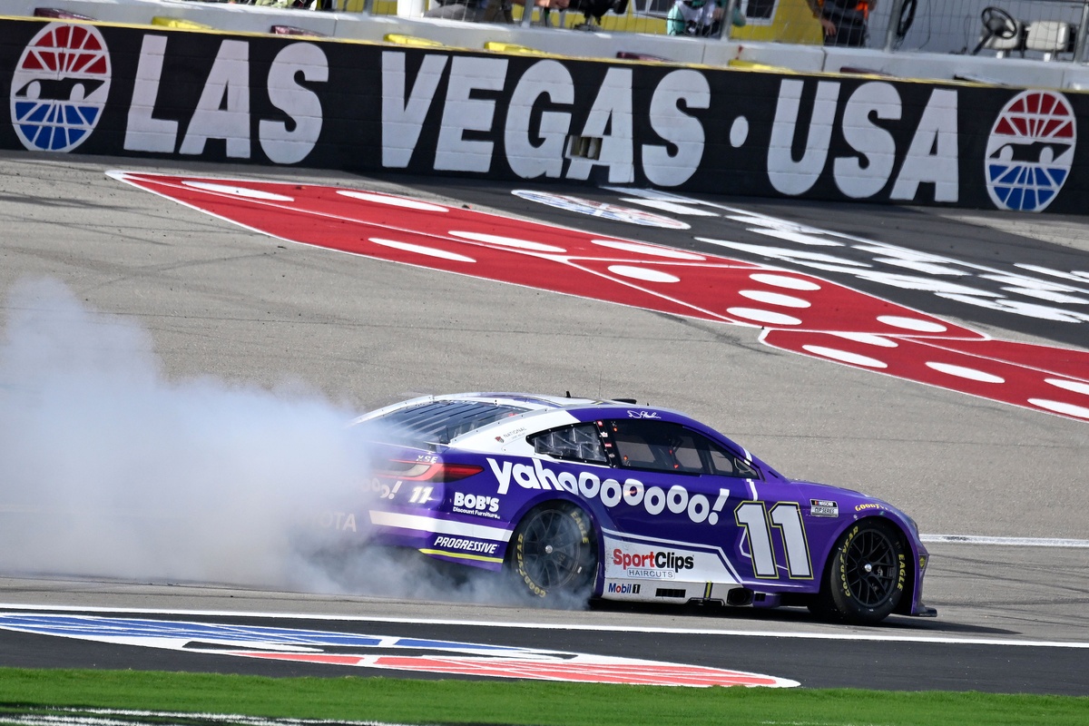 Winners and losers from a very clean NASCAR Cup race at Las Vegas