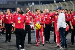 Ferrari niega una complicada relación con Hamilton tras su primer año juntos