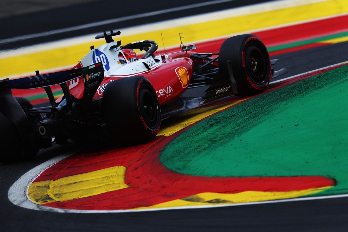 Ferrari solucionó el problema de la unidad de potencia y Leclerc recupera la velocidad en Spa