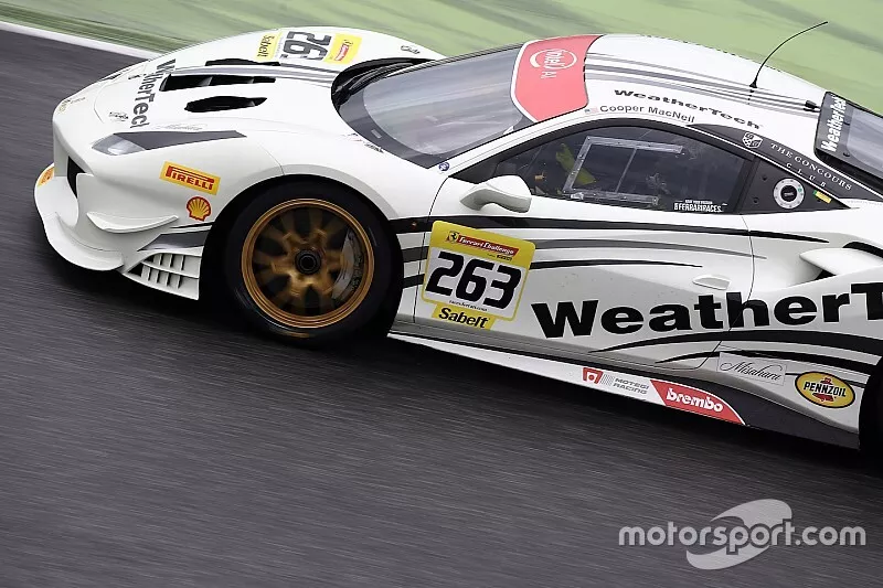 #263 Ferrari 488 Challenge, Ferrari Westlake: Cooper MacNeil