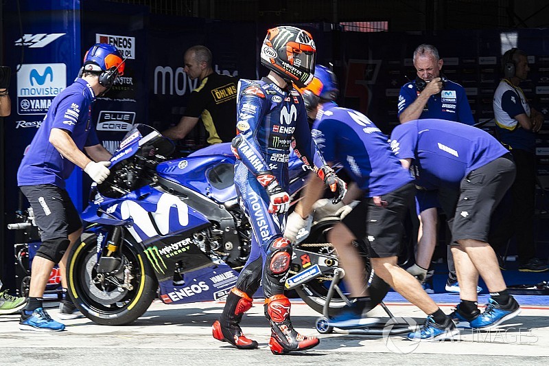 Виньялес снялся с тестов MotoGP из-за травмы