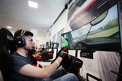 Carrera Cup Italia / eSport, sfida decisiva Bonito-De Salvo a Vallelunga